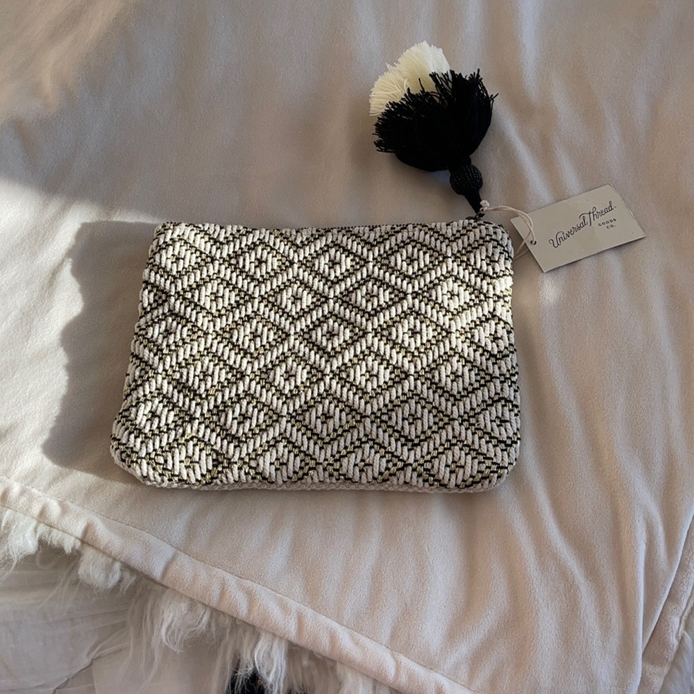 🍓Universal Thread Bag - NWT 🍓